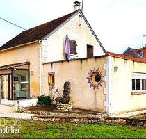 Landhaus in Lainsecq, Yonne - 122.500,00&nbsp;EUR Kaufpreis, ca.&nbsp; 3.477,00&nbsp;m&sup2; in Lainsecq (PLZ: )