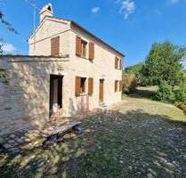 Landhaus in Carassai, Ascoli Piceno