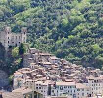 Haus in Dolceacqua, Imperia - 120.000,00 EUR Kaufpreis, in Dolceacqua (PLZ: ) Haus in Dolceacqua, Imperia - 120.000,00 EUR Kaufpreis, in Dolceacqua (PLZ: )