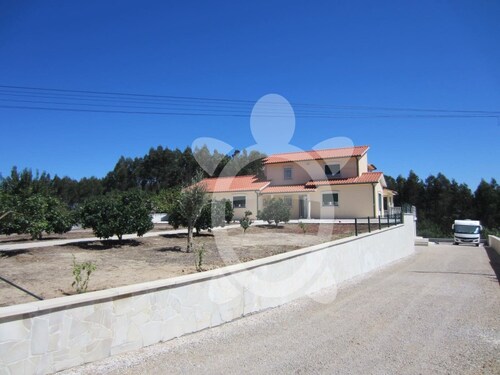 Foto - Haus in Pombal, Leiria - 440.000,00&nbsp;EUR Kaufpreis, ca.&nbsp; 3.400,00&nbsp;m&sup2;
