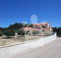 Haus in Pombal, Leiria - 440.000,00&nbsp;EUR Kaufpreis, ca.&nbsp; 3.400,00&nbsp;m&sup2; in Pombal (PLZ: )