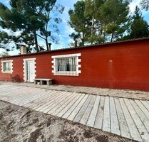 Landhaus in Yecla, Murcia - 230.000,00&nbsp;EUR Kaufpreis, ca.&nbsp; 3.400,00&nbsp;m&sup2; in Yecla (PLZ: )