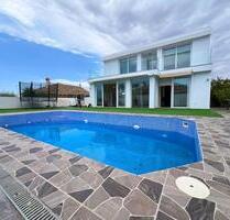 Haus in La Marina, Alicante - 699.000,00&nbsp;EUR Kaufpreis, ca.&nbsp; 585,00&nbsp;m&sup2; in La Marina (PLZ: )