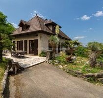 Haus in Les Avenieres Veyrins-Thuellin, Isere