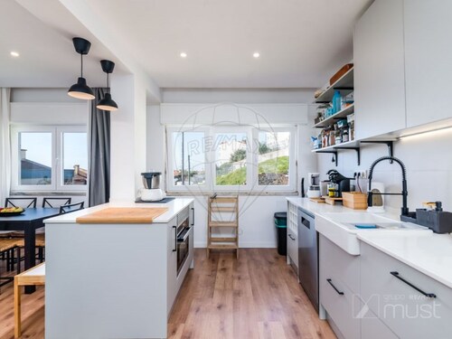 Foto - Wohnung in Amadora, Lisbon - 249.999,00&nbsp;EUR Kaufpreis,
