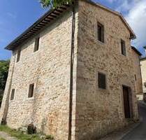 Landhaus in Sellano, Perugia - 35.000,00&nbsp;EUR Kaufpreis, in Sellano (PLZ: )