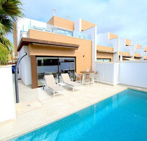 Haus in Algorfa, Alicante - 485.000,00&nbsp;EUR Kaufpreis, ca.&nbsp; 219,00&nbsp;m&sup2; in Algorfa (PLZ: )