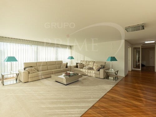 Foto - 5 Zimmer Etagenwohnung in Matosinhos