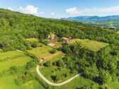Foto - Landhaus in Poppi, Arezzo - 1.150.000,00&nbsp;EUR Kaufpreis, ca.&nbsp; 65.000,00&nbsp;m&sup2;