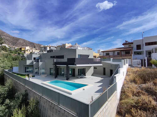 Foto - Haus in Benalmadena, Malaga - 1.100.000,00&nbsp;EUR Kaufpreis, ca.&nbsp; 778,00&nbsp;m&sup2;