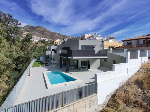 Foto - 5 Zimmer Einfamilienhaus in Benalmadena
