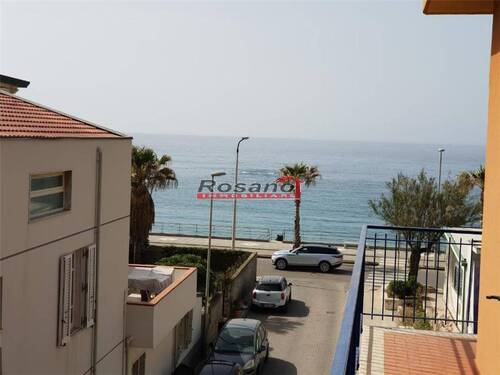 Foto - Haus in Capo dOrlando, Messina - 700,00&nbsp;EUR Kaltmiete,
