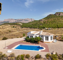 Haus in Velez-Rubio, Almeria - 179.999,00&nbsp;EUR Kaufpreis, ca.&nbsp; 30.000,00&nbsp;m&sup2; in Velez-Rubio (PLZ: )