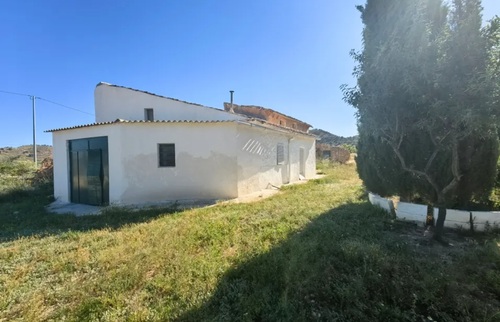 Foto - Landhaus in Yecla, Murcia - 79.990,00&nbsp;EUR Kaufpreis, ca.&nbsp; 12.633,00&nbsp;m&sup2;