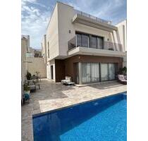 Haus in Villamartin, Alicante - 448.000,00&nbsp;EUR Kaufpreis, ca.&nbsp; 220,00&nbsp;m&sup2; in Villamartin (PLZ: )