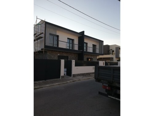 Foto - Stadthaus in Fernao Ferro, Setubal