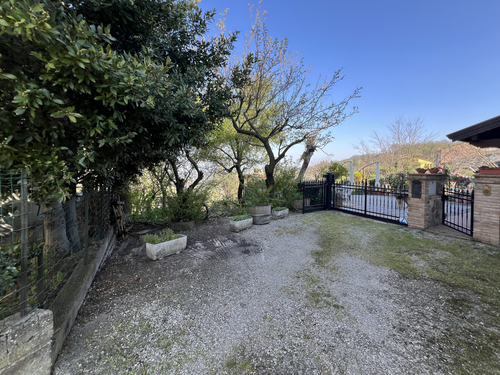 Foto - Einfamilienhaus in Viano zum Kaufen