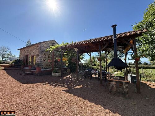 Foto - Haus in Saint-Marcel-De-Felines, Loire