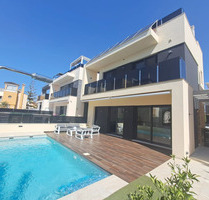 Haus in Cabo Roig, Alicante - 499.999,00&nbsp;EUR Kaufpreis, ca.&nbsp; 201,00&nbsp;m&sup2; in Cabo Roig (PLZ: )