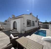 Haus in Villamartin, Alicante - 249.000,00&nbsp;EUR Kaufpreis, ca.&nbsp; 200,00&nbsp;m&sup2; in Villamartin (PLZ: )