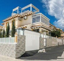 Stadthaus in Punta Prima, Alicante