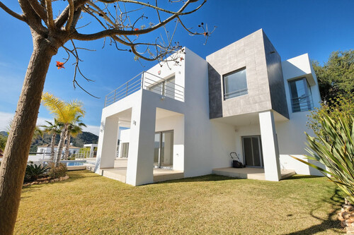 Foto - Haus in Benahavis, Malaga - 2.200.000,00&nbsp;EUR Kaufpreis, ca.&nbsp; 1.058,00&nbsp;m&sup2;