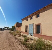 Landhaus in Pinoso, Alicante - 99.995,00&nbsp;EUR Kaufpreis, ca.&nbsp; 1.300,00&nbsp;m&sup2; in Pinoso (PLZ: )