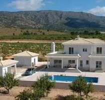 Haus in Pinoso, Alicante - 491.000,00&nbsp;EUR Kaufpreis, ca.&nbsp; 10.000,00&nbsp;m&sup2; in Pinoso (PLZ: )