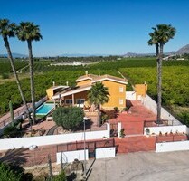 Haus in Orihuela, Alicante - 675.000,00&nbsp;EUR Kaufpreis, ca.&nbsp; 9.480,00&nbsp;m&sup2; in Orihuela (PLZ: )