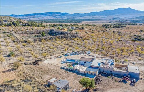 Foto - Haus in Jumilla, Murcia - 316.000,00&nbsp;EUR Kaufpreis, ca.&nbsp; 25.000,00&nbsp;m&sup2;