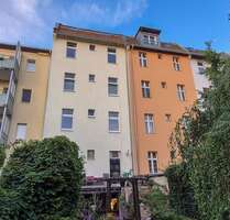 Berlin-Reinickendorf: Altbau-MFH oder Mehrgenerationenhaus mit 4 WE & Entwicklungspotenzial