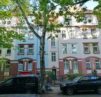 Berlin-Reinickendorf – Altbau-MFH mit 4 WE & Ausbaupotenzial