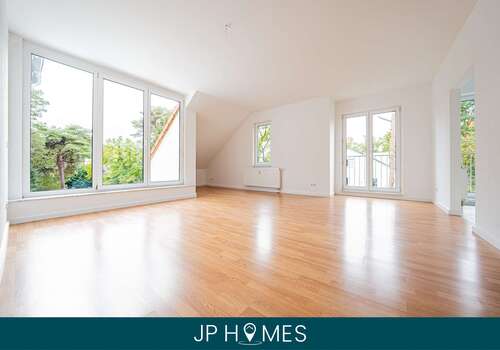 Wohnzimmer - 4 Zimmer Maisonettenwohnung in Zeuthen