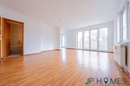 Wohn-und Schlafzimmer - 1 Zimmer Erdgeschoßwohnung in Zeuthen