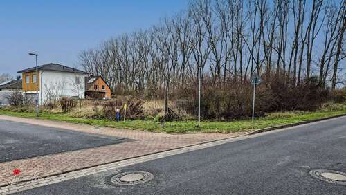 Baugrundstück - Bauträgerfreies Eckgrundstück in Schönefeld