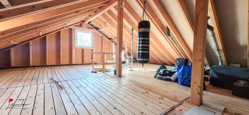 Dachboden/Hobbyraum - 