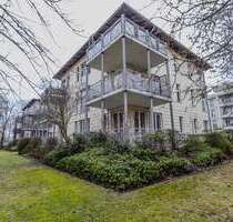 Wohnen am Tiefen See – 2-Zimmer-Wohnjuwel mit Balkon & Tiefgaragenstellplatz - Potsdam