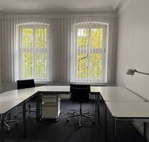Repräsentative Bürofläche mit Stuckdecken in Düsseldorf-Pempelfort