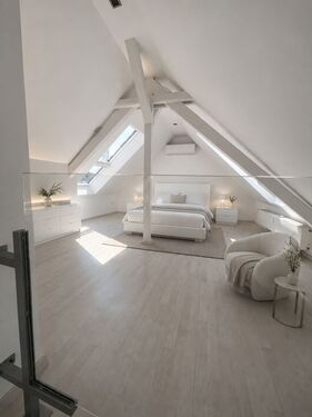 Foto - Wohnen auf höchstem Niveau: 168 qm, lichtdurchflutete Maisonette in Rüttenscheid, Klima,Garage