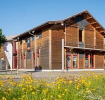[Entwurf] Neue Immobilie - 8.550,00&nbsp;EUR Kaltmiete, ca.&nbsp; 855,00&nbsp;m&sup2;&nbsp;Gewerbefl&auml;che in Rosenheim (PLZ: 83026)