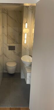Foto - Großzügige, frisch sanierte 2-Zimmer-Wohnung mit Loggia und Blick ins Grüne