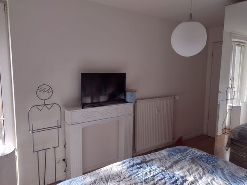 Foto - Stilvolle, geräumige 2-Zimmer-Wohnung, möbliert oder teilmöbliert, befristet auf 1 Jahr