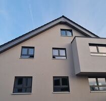 **Neubau Erstbezug, Traumhafte und moderne 4-ZIMMER EG.-Maisonette Whg. in Bischofsheim**
