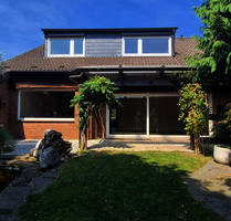 Großzügiges Einfamilienhaus mit Einliegerwohnung und traumhaftem Garten - Leverkusen