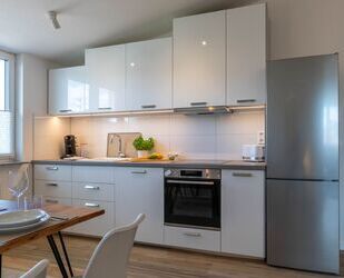 helle vollständig möblierte 2-Zimmer Wohnung in Illingen