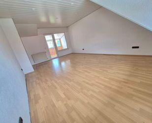 Bezugsfreie 2-Zimmer-DG-Wohnung (71 m²) mit Winterbalkon & Stellplatz in Walldorf - Mörfelden-Walldorf