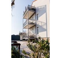 Traumwohnung mit Balkon, Kamin und Einbauküche in Naunhof