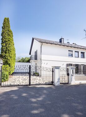 Foto - Privatverkauf - ohne Provision! Mediterranes Mehrgenerationenhaus mit über 400 m² nutzbarer Flä
