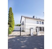 Privatverkauf - ohne Provision! Mediterranes Mehrgenerationenhaus mit über 400 m² nutzbarer Flä - Gilching