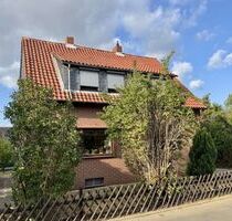 Einfamilienhaus mit großem Grundstück und zwei Garagen in Vienenburg - Wiedelah - Goslar